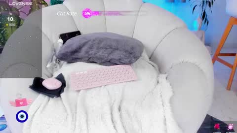 Angel online show from 03/11/25, 05:02