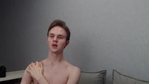 Angel online show from 01/09/25, 03:23