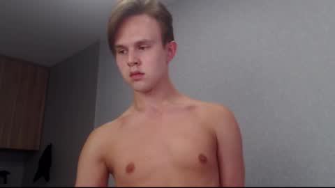 Snapshot of angelraaay chatting on 09/19/25, 06:37 Angel online show from 09/19/25, 06:37