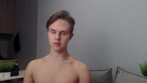 Angel online show from 11/30/25, 11:03