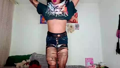   online show from 02/10/25, 09:36