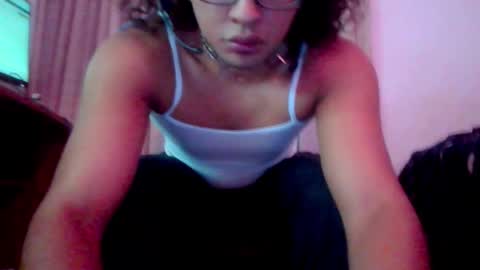 Snapshot of angelsdustxxx chatting on 10/06/25, 06:00 online show from 10/06/25, 06:00