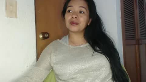 Snapshot of angelsexylatina chatting on 12/25/24, 12:16 rebeca online show from 12/25/24, 12:16