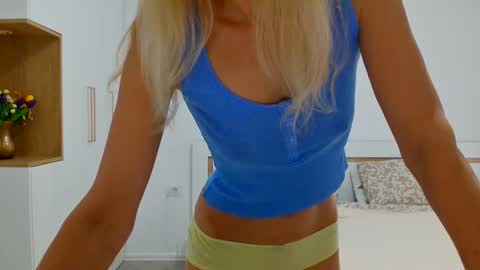 Alesia online show from 12/28/24, 12:24