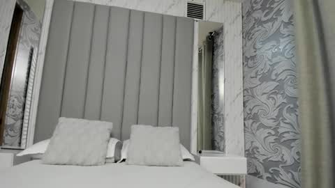 Angel  online show from 09/16/25, 11:00