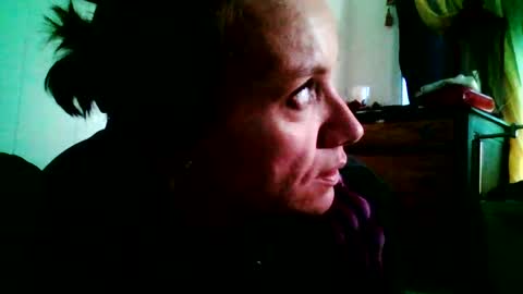 Snapshot of angelvanderpool71 chatting on 02/22/26, 06:39 angelvanderpool71 online show from 02/22/26, 06:39