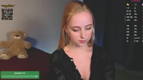  Im Chloe  i do FLASH BOOBS for new fan club online show from 05/20/26, 02:40