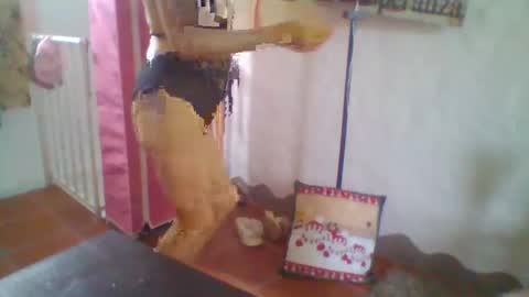 Snapshot of angelycute476334 chatting on 11/21/25, 06:28 angelycute476334 online show from 11/21/25, 06:28