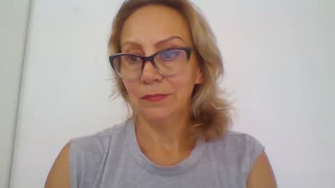 Snapshot of angelycute476334 chatting on 11/27/25, 07:16 angelycute476334 online show from 11/27/25, 07:16