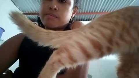 Angie online show from 11/09/25, 04:05