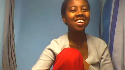 Snapshot of angemalala chatting on 07/17/26, 04:41 angemalala online show from 07/17/26, 04:41
