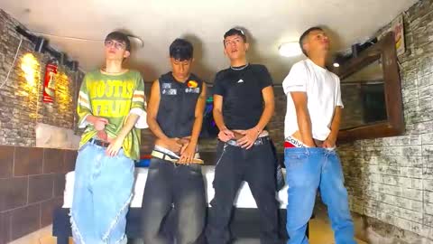 Snapshot of anghelytos chatting on 10/10/25, 09:14 anghelytos online show from 10/10/25, 09:14