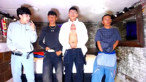 Snapshot of anghelytos chatting on 10/14/25, 09:15 anghelytos online show from 10/14/25, 09:15