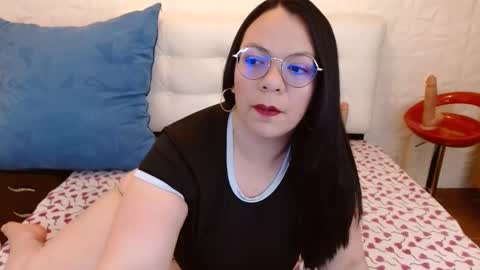 Angie online show from 10/27/25, 08:46