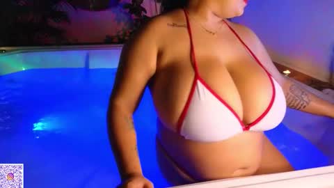 Snapshot of angie_bigboobs chatting on 11/10/25, 02:10 Angie Gomez Onlyfans angie bigboobs FREE online show from 11/10/25, 02:10