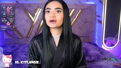 Snapshot of angie_boo_ chatting on 10/16/25, 03:18 Angie online show from 10/16/25, 03:18