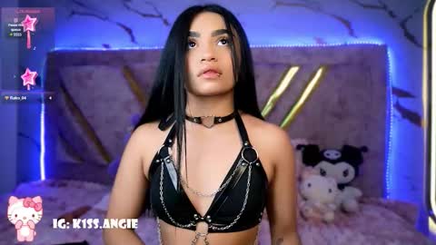 Snapshot of angie_boo_ chatting on 10/17/25, 02:15 Angie online show from 10/17/25, 02:15