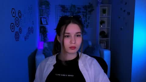 Snapshot of angie_foxy chatting on 05/25/26, 07:31 Angle online show from 05/25/26, 07:31