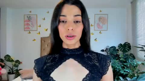 Snapshot of angie_modelo chatting on 06/14/26, 06:43 Anabella online show from 06/14/26, 06:43