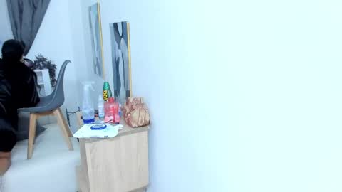 A N G I E.  online show from 02/12/25, 05:15