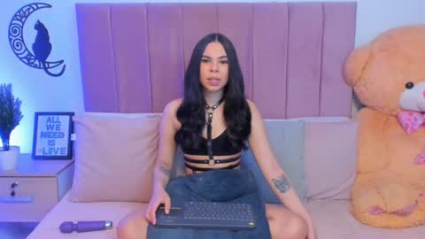 Milo ----       online show from 02/07/25, 03:12