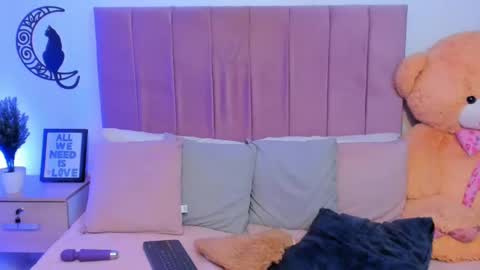 Milo ----       online show from 02/13/25, 07:35