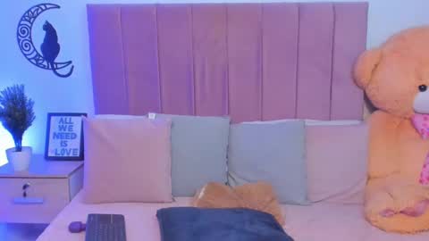 Milo ----       online show from 02/15/25, 08:11