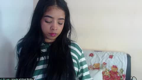Snapshot of angielee01 chatting on 12/16/24, 07:48 Angie y Andres online show from 12/16/24, 07:48