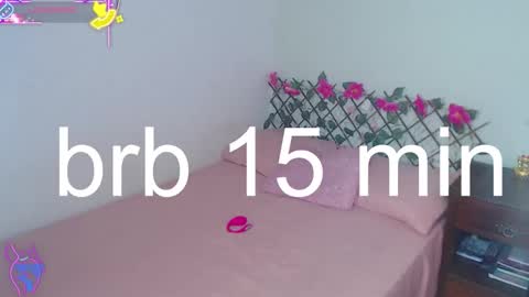 Snapshot of angielee01 chatting on 11/04/25, 03:00 Angie y Andres online show from 11/04/25, 03:00