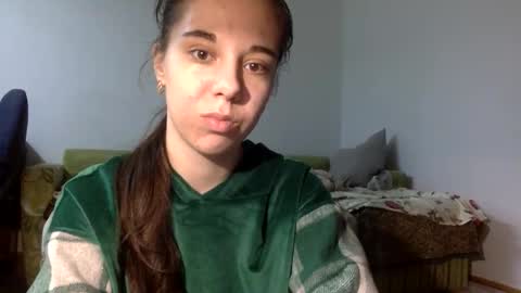 Snapshot of angle_cute05 chatting on 04/15/26, 09:15 Angel Cute online show from 04/15/26, 09:15