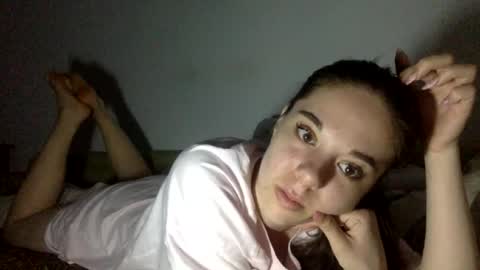 Snapshot of angle_cute05 chatting on 06/14/26, 09:06 Angel Cute online show from 06/14/26, 09:06