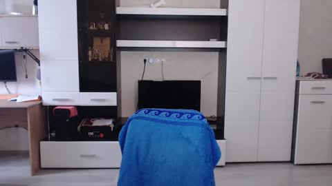 Snapshot of angryzan chatting on 01/13/25, 06:38 vodka online show from 01/13/25, 06:38