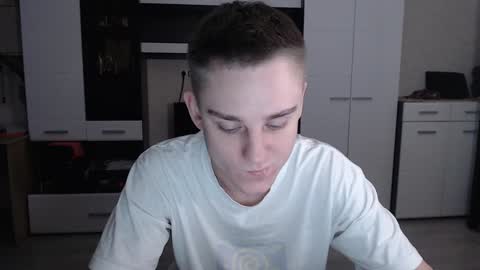 Snapshot of angryzan chatting on 01/21/25, 04:10 vodka online show from 01/21/25, 04:10