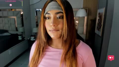 Anguel  online show from 11/15/25, 05:16