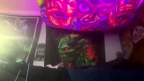 angusbone01 online show from 09/10/25, 08:14