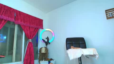 Snapshot of angye_hot chatting on 02/15/25, 01:10 Jovana Michell online show from 02/15/25, 01:10