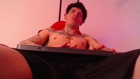 anhonymus online show from 09/19/25, 05:42