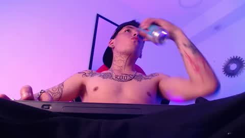 anhonymus online show from 09/24/25, 03:59