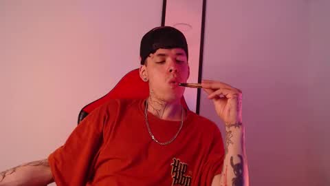 anhonymus online show from 09/26/25, 04:05