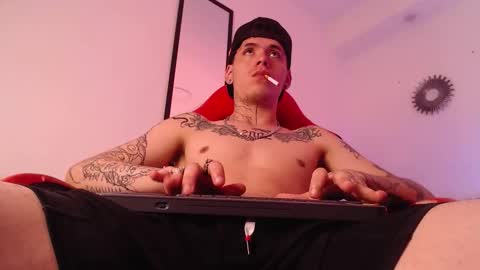 anhonymus online show from 09/26/25, 04:33