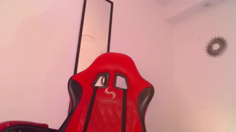 anhonymus online show from 09/29/25, 03:50