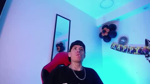 anhonymus online show from 10/22/25, 04:02