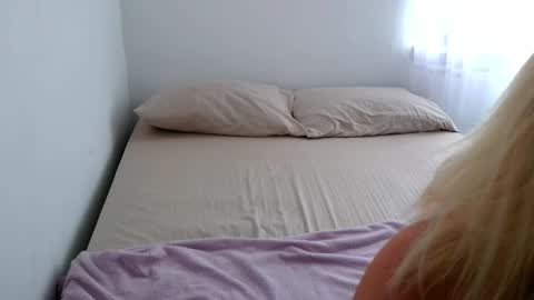 Ania online show from 10/20/25, 08:53