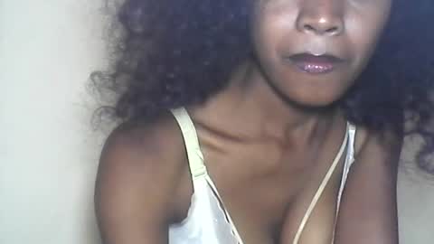 Snapshot of anicha_69 chatting on 06/12/26, 09:19 anicha_69 online show from 06/12/26, 09:19