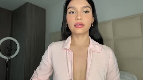 Snapshot of aniebby chatting on 01/03/25, 03:38 ANGIE online show from 01/03/25, 03:38