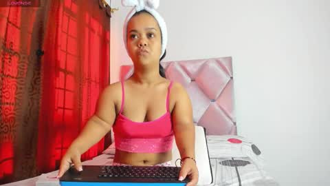 Snapshot of anierey chatting on 09/23/25, 11:57 anierey online show from 09/23/25, 11:57