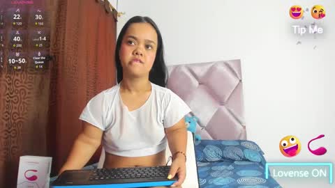 Snapshot of anierey chatting on 10/16/25, 09:05 anierey online show from 10/16/25, 09:05