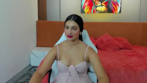 Snapshot of aniie_princess_18 chatting on 09/11/25, 02:22 anni online show from 09/11/25, 02:22