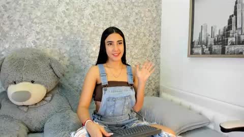 Snapshot of anika_h chatting on 02/16/26, 12:01 anika_h online show from 02/16/26, 12:01