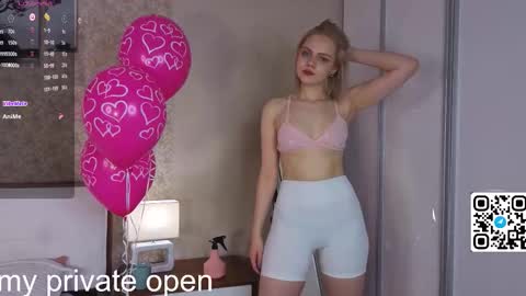 Alice online show from 11/23/25, 03:23